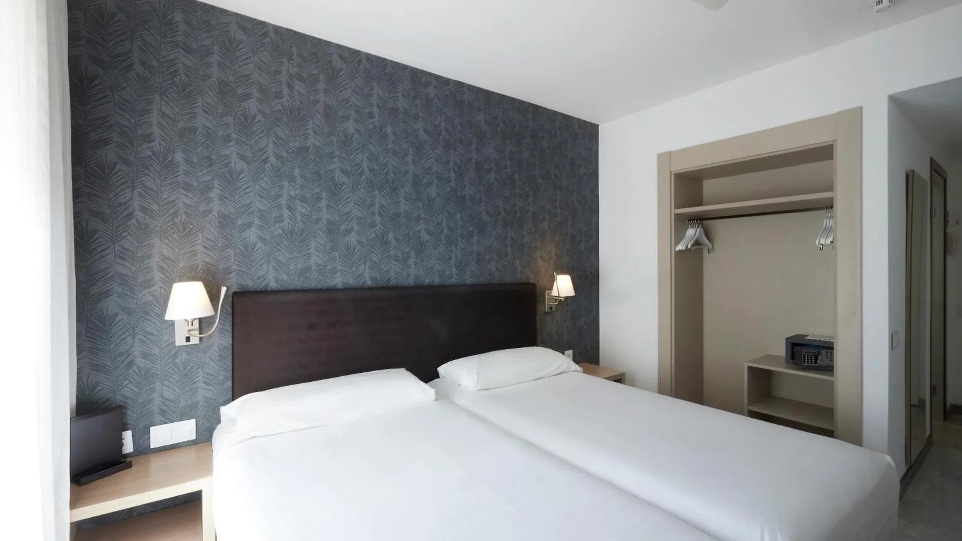 Hotel Catalonia Mirador Des Port